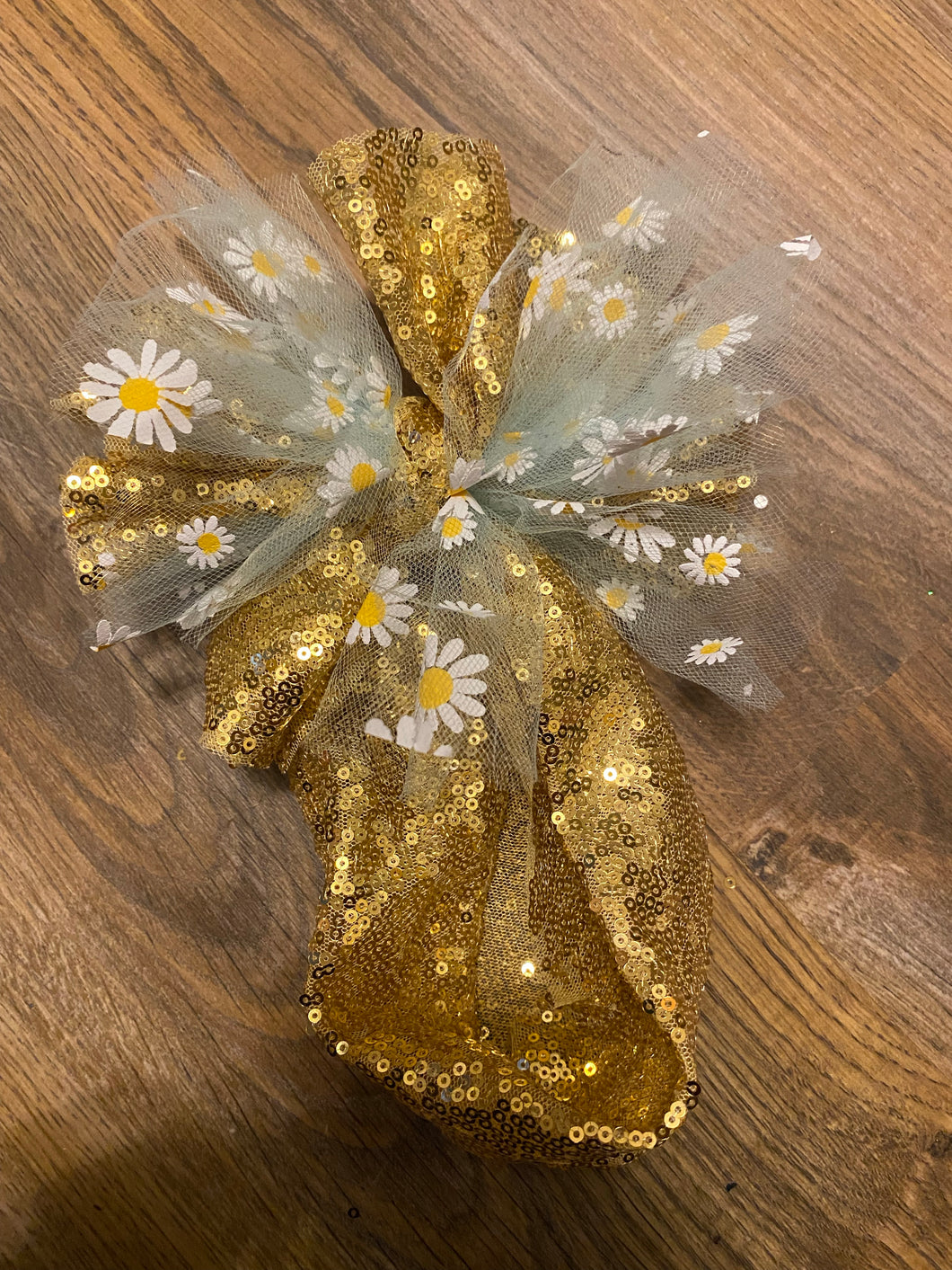 Toddler Daisy mesh with gold